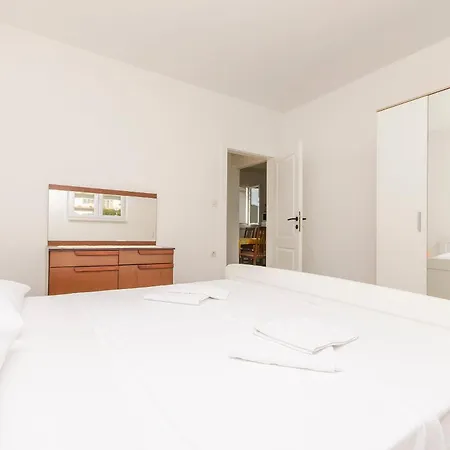 Apartment Zuljevic